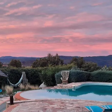 Des Delices Bed & Breakfast *