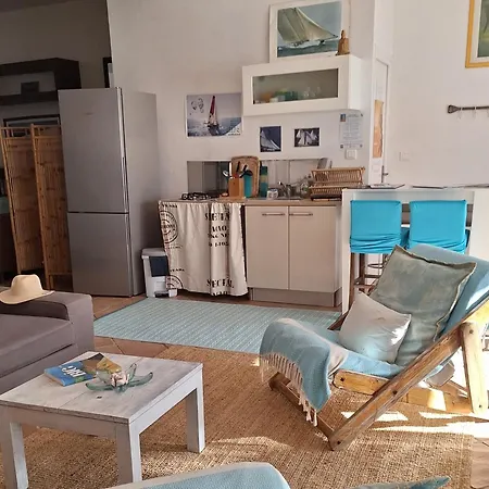 Des Delices Bed & Breakfast *