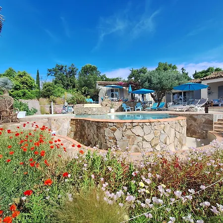 Des Delices Bed & Breakfast 4*