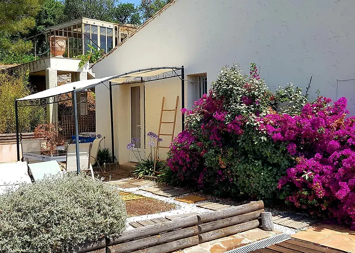 Frühstückspension Des Delices Grimaud